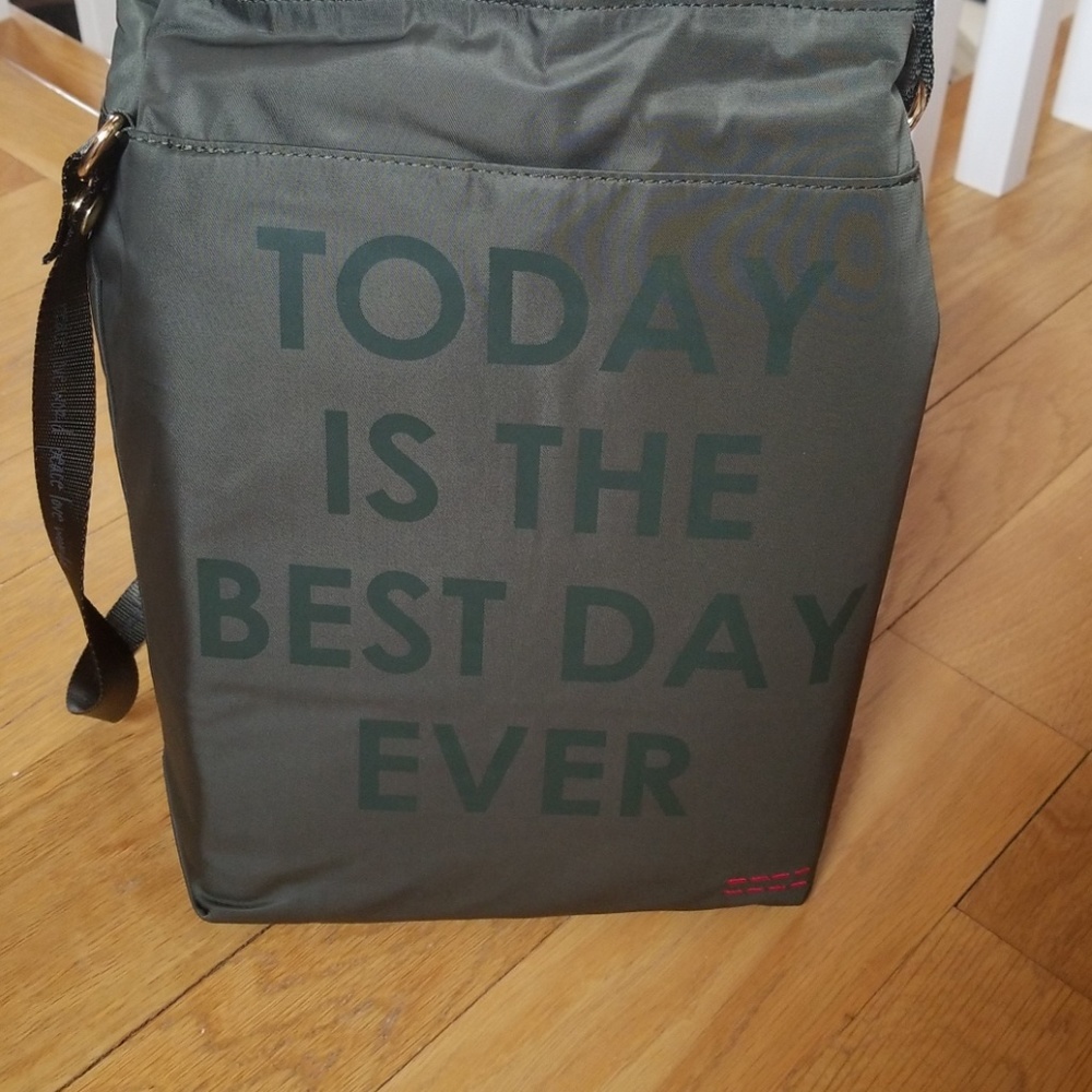 Peace Love World Insulated Wine Tote Bag - Picture 6 of 6